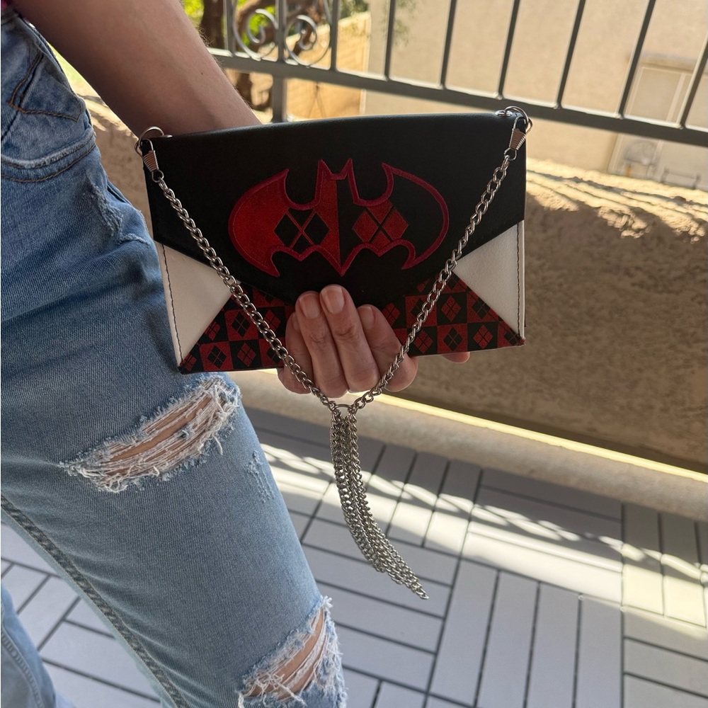 Harley Quinn x Batman Black Red Envelope Clutch wallet Silver Chain bag